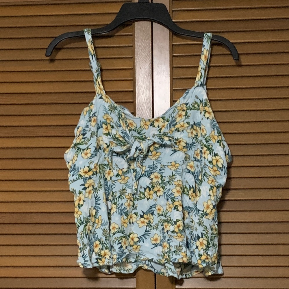 Maurice’s Floral Tie Front Camisole Crinkle Top XXL